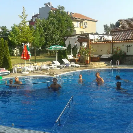 Saint George Family 2* Lozenets