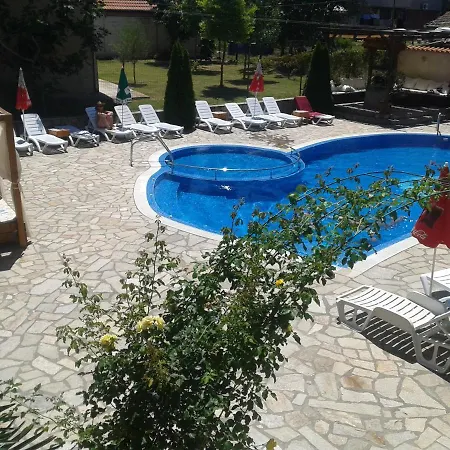 Saint George Family 2* Lozenets