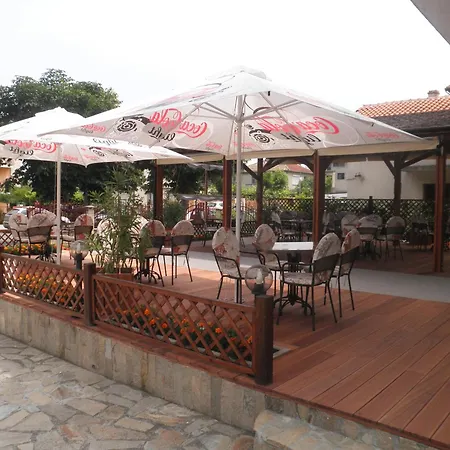 Saint George Family Lozenets