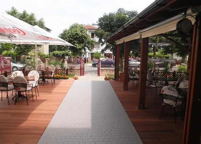 Saint George Family Hotel 2*